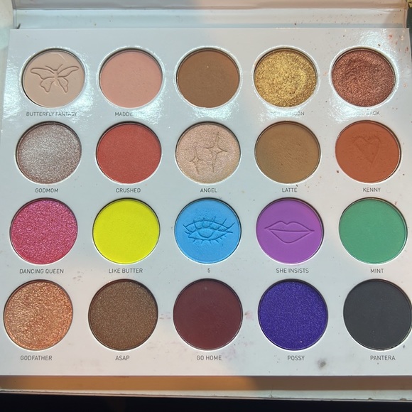 Maddie Ziegler the imagination eyeshadow pallet - Picture 2 of 3